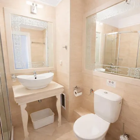 Harmony Suites-4 Private B544 Apartament *