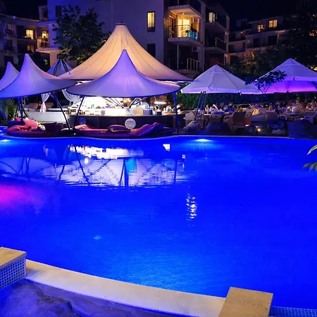 Harmony Suites-4 Private B544